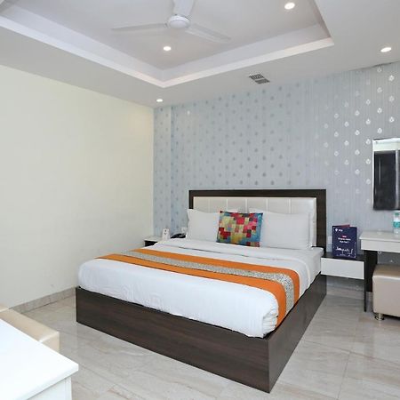 Oyo 8132 Hotel Kukreja Dehradun Eksteriør bilde