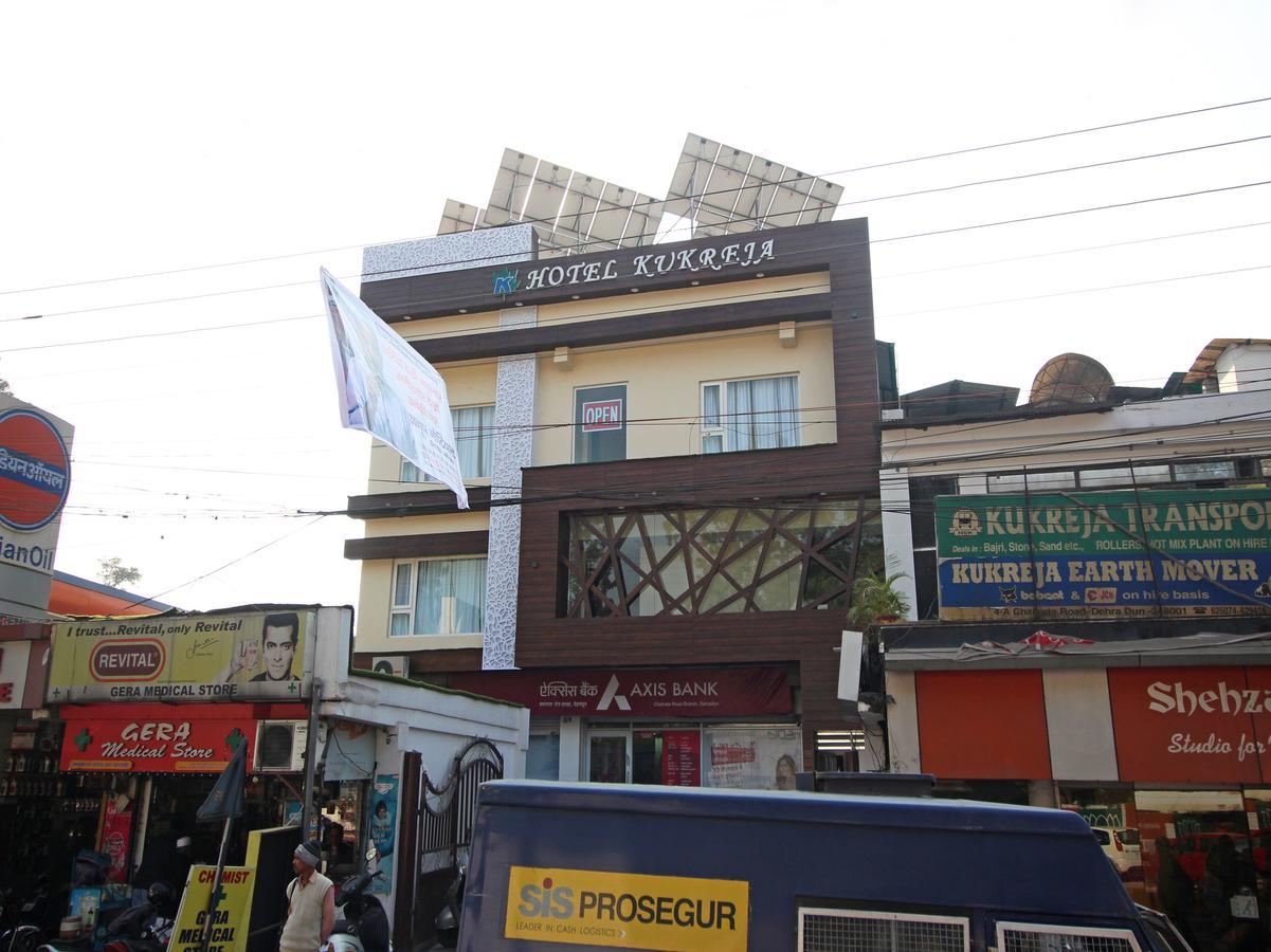 Oyo 8132 Hotel Kukreja Dehradun Eksteriør bilde