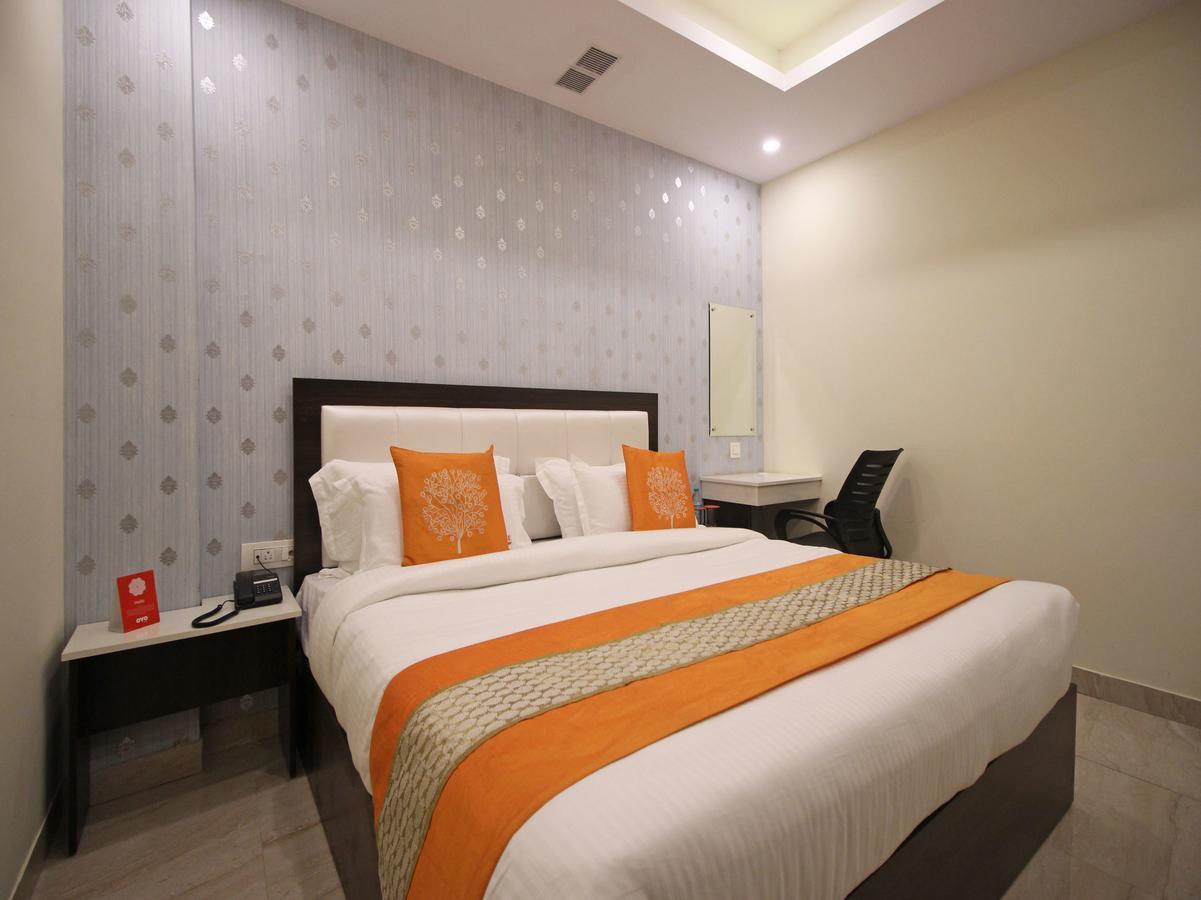Oyo 8132 Hotel Kukreja Dehradun Eksteriør bilde