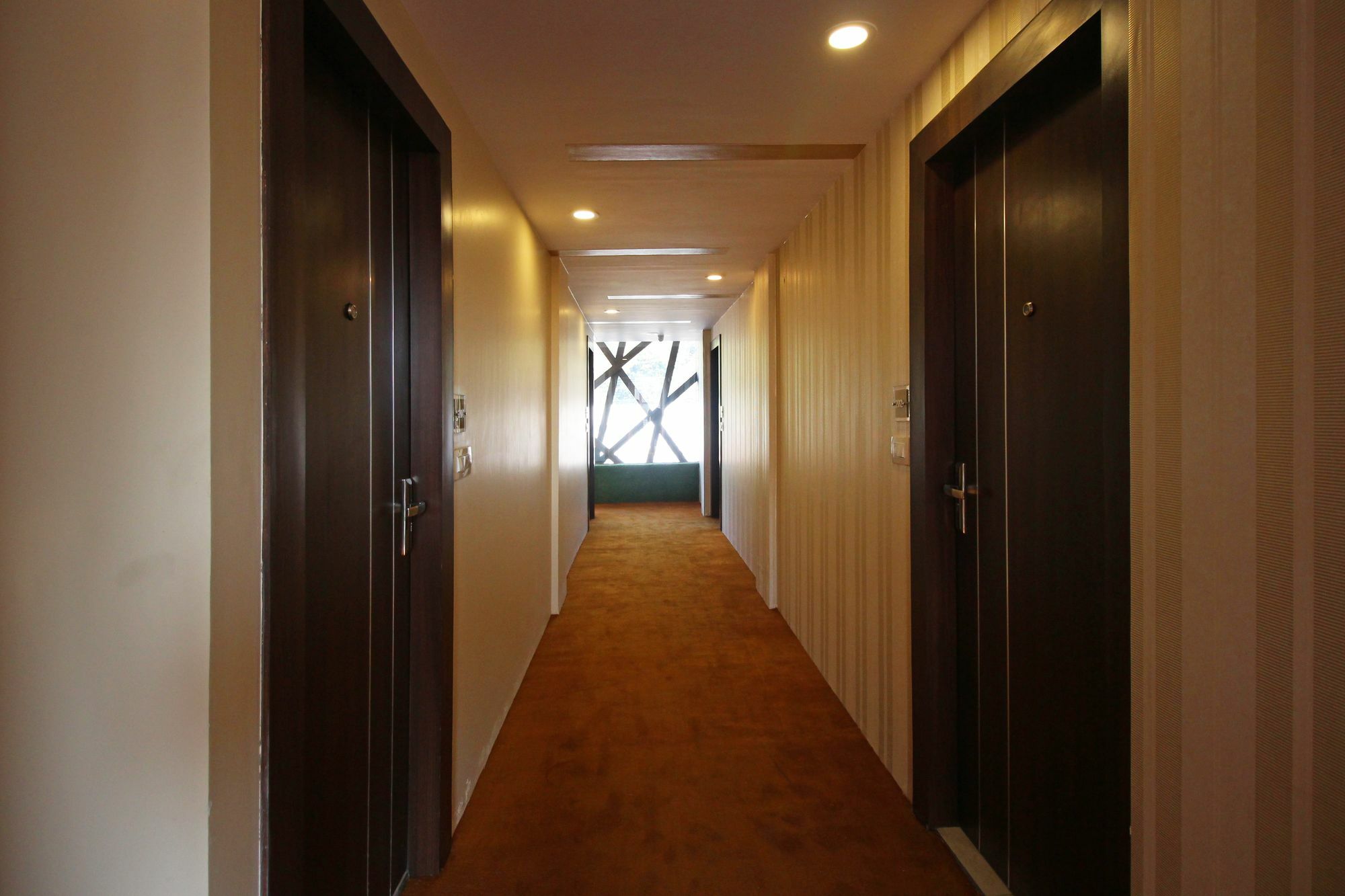 Oyo 8132 Hotel Kukreja Dehradun Eksteriør bilde